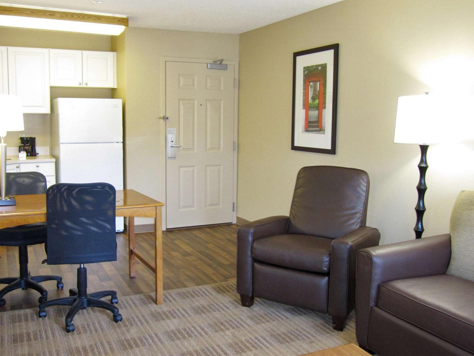 Extended America - - Airport Hotel 2*