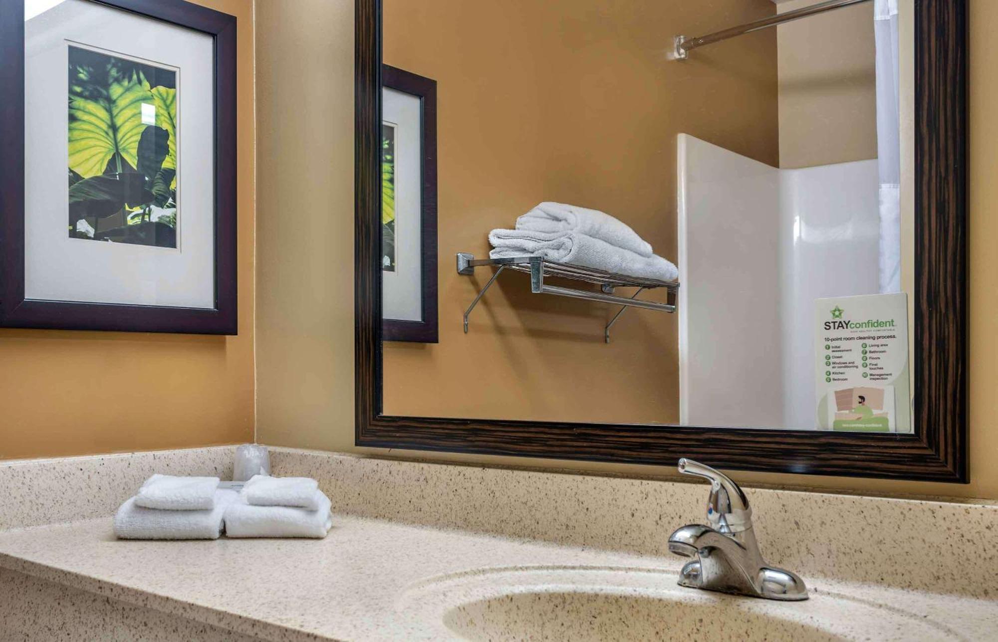 Extended America - - Airport 2* Greensboro
